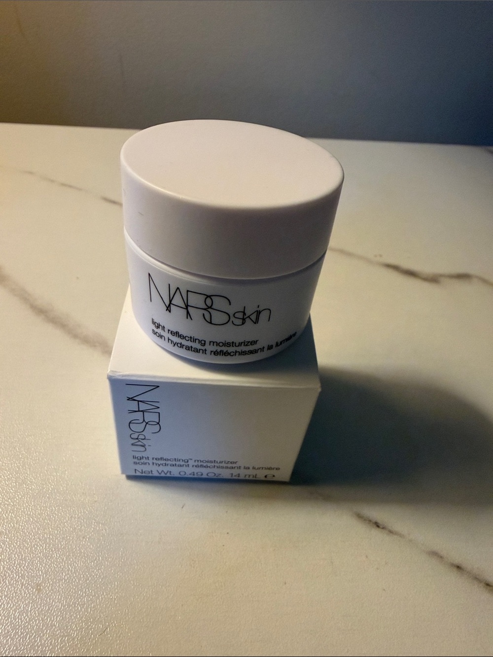 NARS Skin Light Reflecting Moisturizer - White